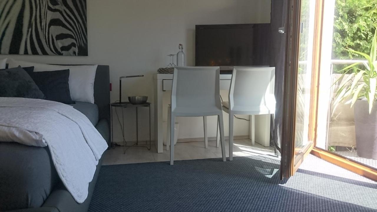 K82 Bnb & Hotel Kirchentellinsfurt Экстерьер фото